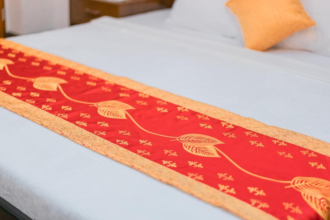 Island Wanderers Inn โกรอน ภายนอก รูปภาพ