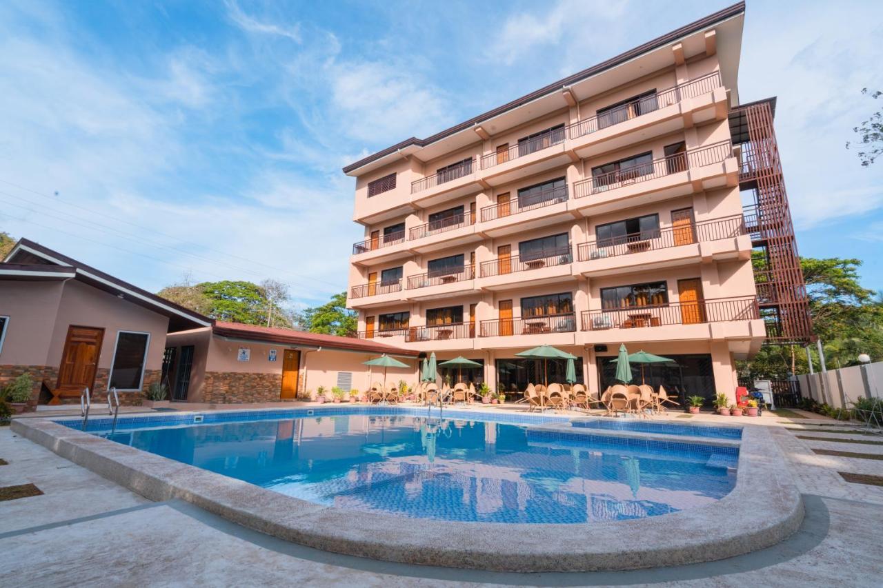 Island Wanderers Inn โกรอน ภายนอก รูปภาพ