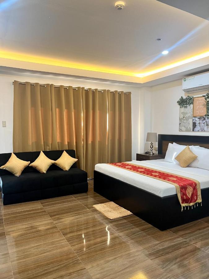 Island Wanderers Inn โกรอน ภายนอก รูปภาพ