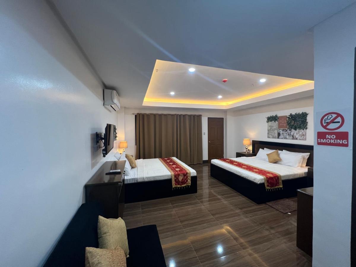 Island Wanderers Inn โกรอน ภายนอก รูปภาพ
