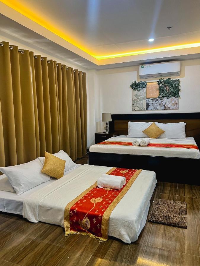 Island Wanderers Inn โกรอน ภายนอก รูปภาพ