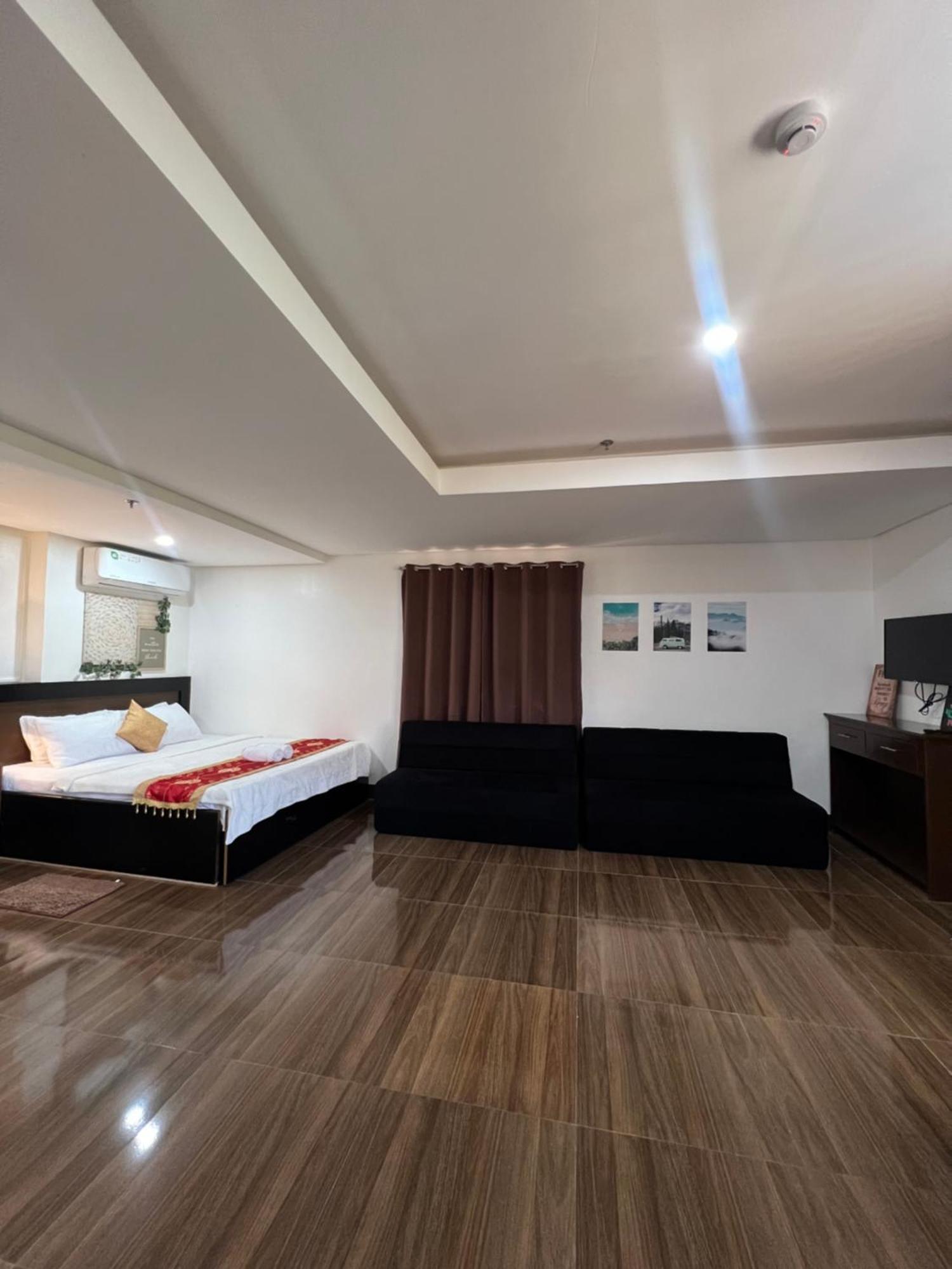 Island Wanderers Inn โกรอน ภายนอก รูปภาพ