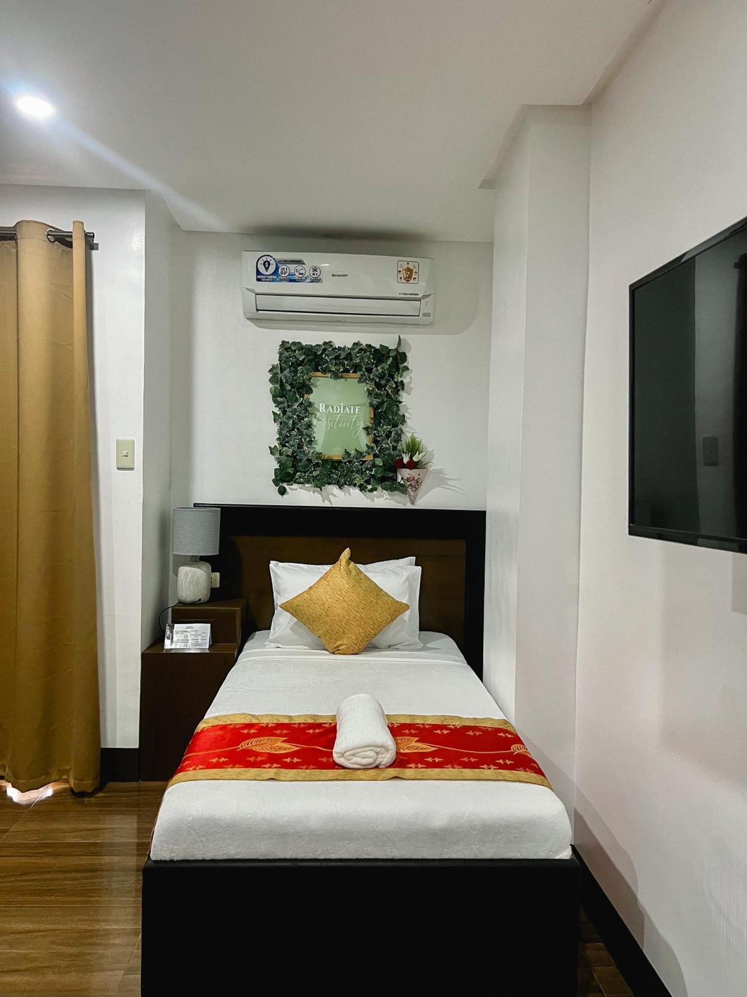 Island Wanderers Inn โกรอน ภายนอก รูปภาพ